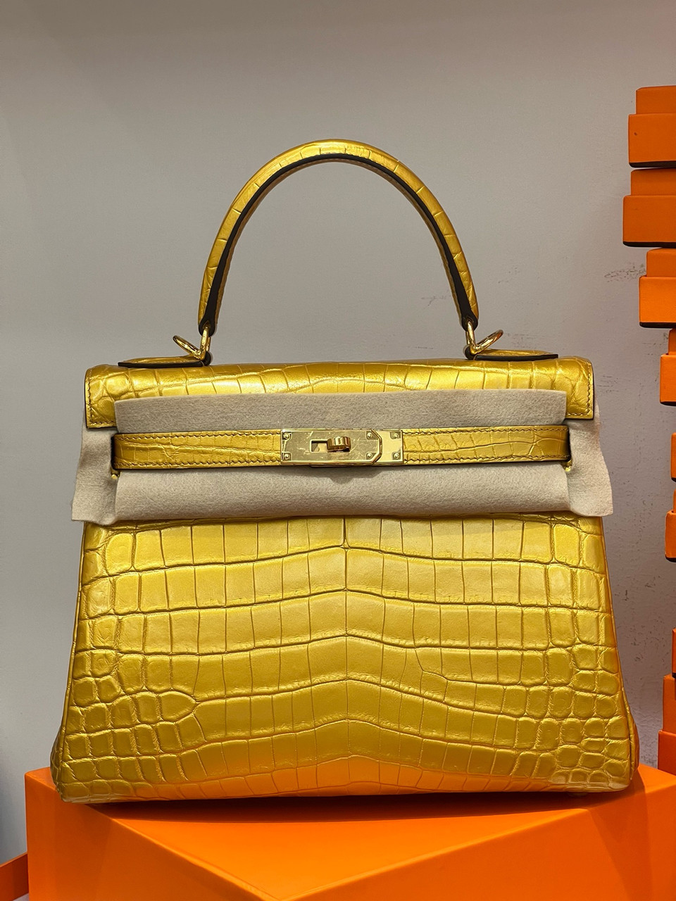 Hermès Olympic Kelly 28 Dorè Niloticus Crocodile Gold Hardware