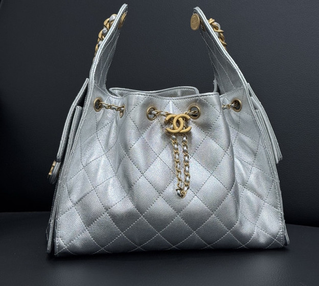 茶*様 Chanel Silver ヴィンテージバッグ 茶*様 Chanel Silver ヴィンテージバッグ 茶*様 Chanel Silver