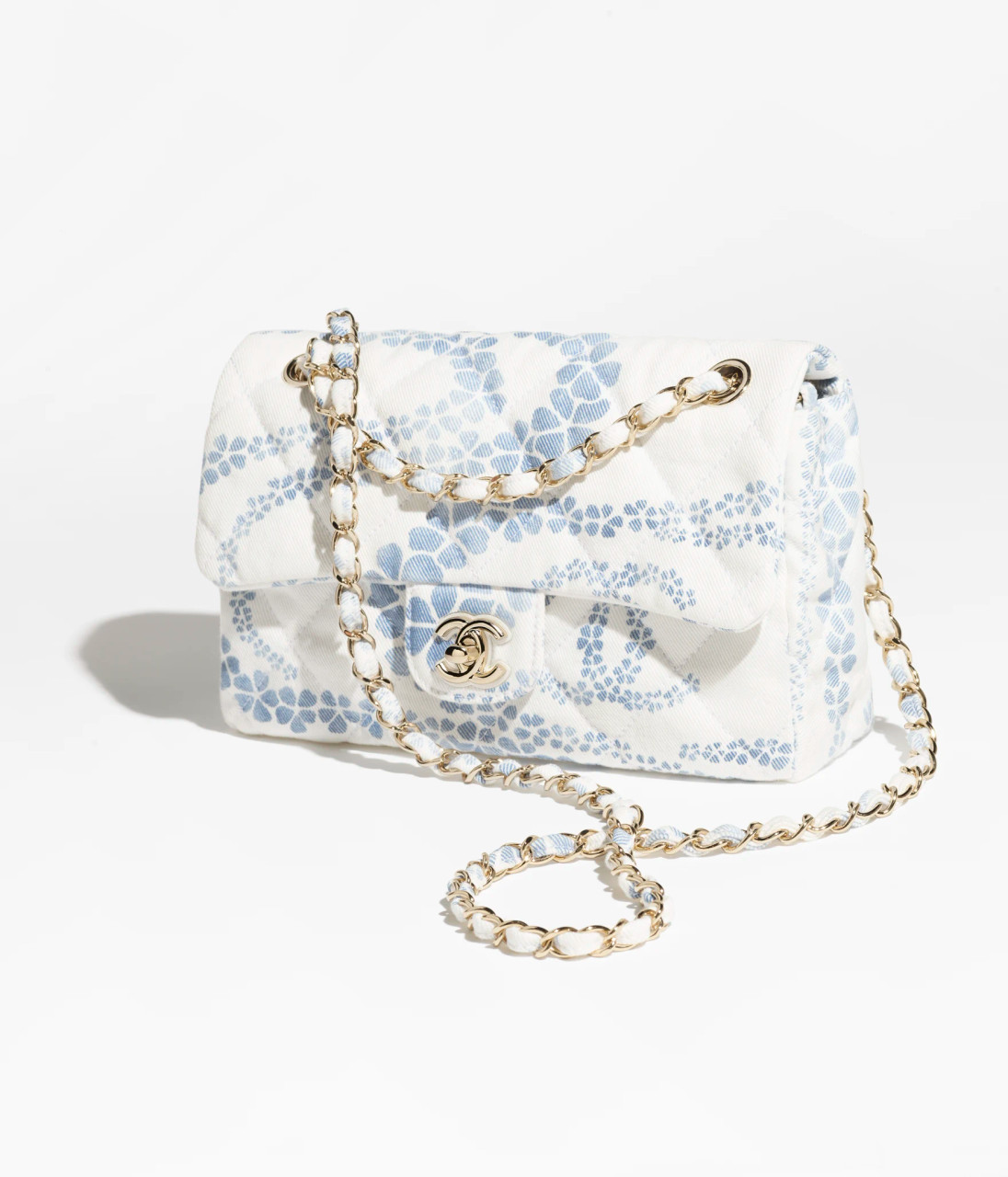 【CHANEL】シャネル フCOCO BEACH 2025 FLAP BAG Chanel THE CHANEL COCO BEACH 2025 COLLECTION FLAP BAG BLUE