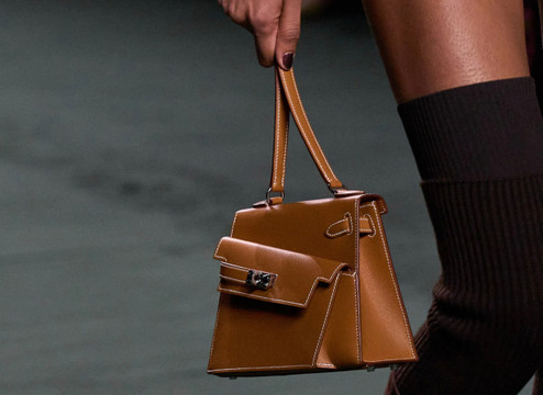 An Entertaining Variety of Selections From Hermès Autumn/Winter 2022 Runway