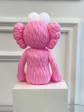 KAWS 