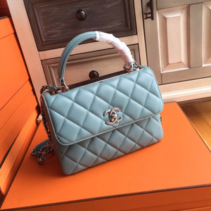 Chanel FLAP BAG WITH TOP HANDLE LAMBSKIN GREEN