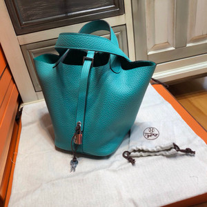 Hermes 7F Blue Paon  Picotin Lock 18 Togo Leather Bag