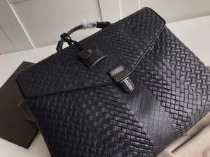 Bottega Veneta BRIEFCASE IN NERO INTRECCIO IMPERATORE