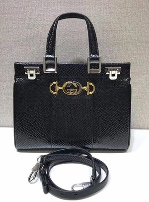 Gucci Zumi snakeskin medium top handle bag