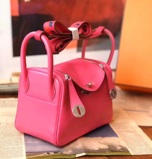 Hermes Rare  Mini Lindy 20cm Bag Fuchsia Swift Leather Palladium Hardware with rare Tressage Strap