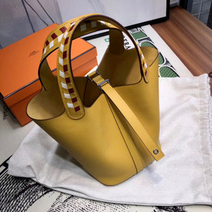 HERMES Cumin Epsom Tressage De Cuir Picotin Lock 18 PM