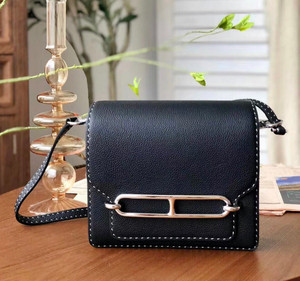 Hermes Black Evercolor UN POINT SUR DEUX  Mini Roulis Bag