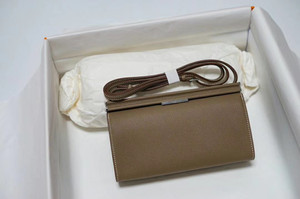 Hermes Clic-H 21 bag Etoupe Evercolor calfskin  with Palladium hardwares