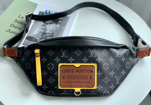 Louis Vuitton Limited Edition  M45220 DISCOVERY BUMBAG