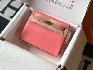 Hermes 8W Rose Azalee Kelly Danse Bag Evercolour Leather Gold Hardware