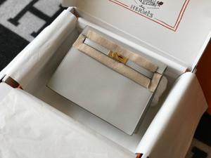 Hermes 80 Gris Perle Kelly Danse Bag Evercolour Leather Gold Hardware
