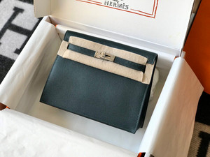 Hermes 2Q Vert Anglais Kelly Danse Bag Evercolour Leather Gold Hardware