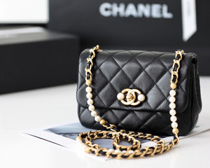 Chanel SMALL FLAP BAG with pearls