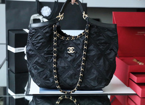 Chanel Maxi Shopping Bag 2022