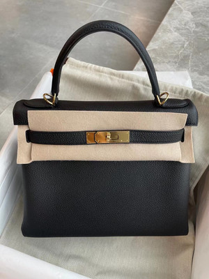 Hermes Black Kelly 28 cm Togo Gold Hardware