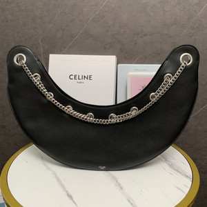 CELINE LARGE AVA CHAIN IN SMOOTH CALFSKIN BLACK