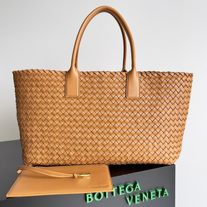 Bottega Veneta Large Cabat in Brown