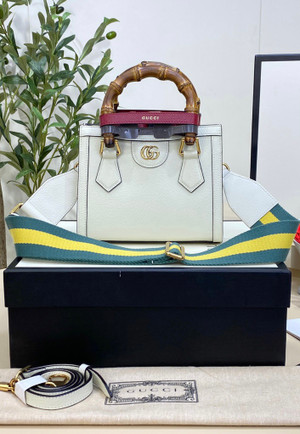 Gucci Diana Mini tote bag White