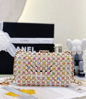 Chanel EVENING BAG SS2023 Glass Pearls & Gold-Tone Metal