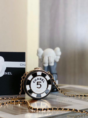 Chanel CLUTCH WITH CHAIN SS2023 Black