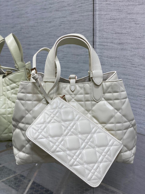 Christian Dior medium DIOR TOUJOURS BAG latte Macrocannage Calfskin