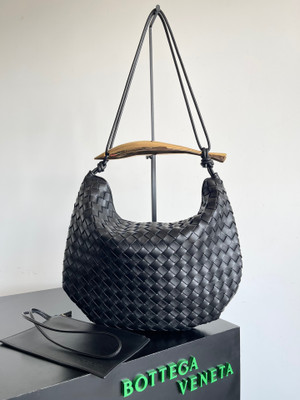 Bottega Veneta Medium Sardine