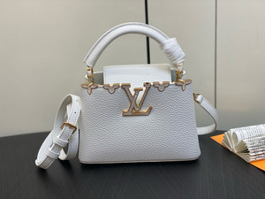 Louis Vuitton M56669 Capucines Mini bag White