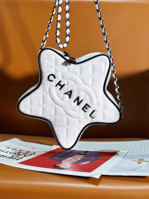 CHANEL STAR HAND BAG WHITE