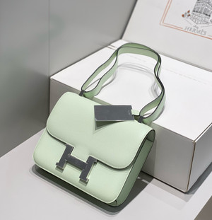 Hermès Constance 1-24 Vert Fizz Epsom Palladium Hardware