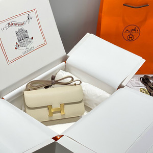 Hermès Constance Elan handbag in Craie Epsom with Gold Hardware