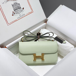Hermès Constance Elan handbag in Vert Fizz Epsom with Gold Hardware