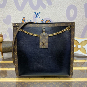 Louis Vuitton M13137 Fashion Show Nova MM Tote Bag