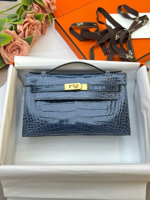 Hermès Shiny Navy Alligator Kelly Pochette Gold Hardware