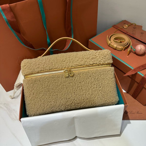 Loro Piana Extra Pocket L27  Ram Leather Beige
