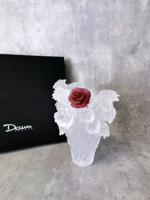 Daum Rose Passion Vase in White with Red Flower 500 ex