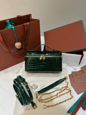 Loro Piana Extra Pocket L19 Alligator Leather Pouch Emerald