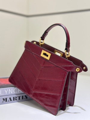 Fendi Peekaboo ISeeU Petite | Inlaid Burgundy  Hagfish Leather