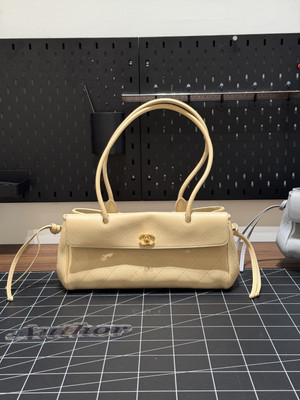 Chanel SS26 Large Bowling Bag - Grained Calfskin & Gold-Tone Metal - Apricot
