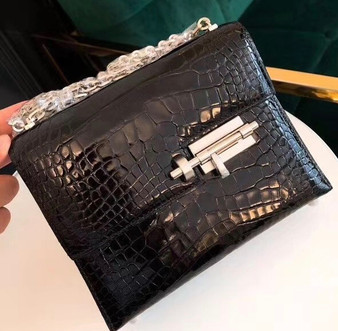 HERMÈS Black Alligator Verrou 24  HERMÈS Black Alligator Verrou 24