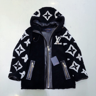 Louis Vuitton 1A8KYQ  MACRO MONOGRAM FLOWER SHEARLING JACKET 