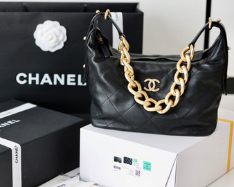 Chanel HOBO HANDBAG SS2022 Chanel HOBO HANDBAG SS2022