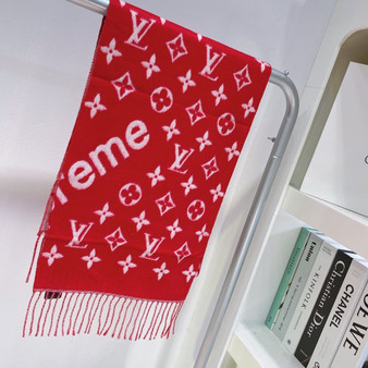 Louis Vuitton x Supreme scarf, sold with box and dust bag 