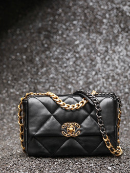 Chanel Shiny Lambskin 19 HANDBAG Black 
