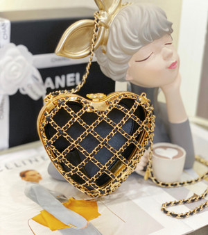 Chanel HEART MINAUDIERE 2023 