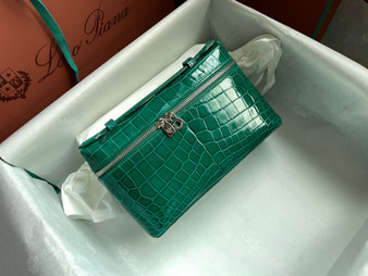  Loro Piana Extra Pocket Pouch L19  Emeralds Alligator 