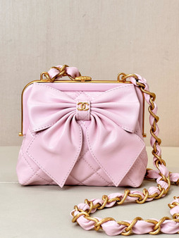 CHANEL HANDBAG WITH CHAIN PINK