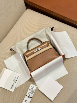 Hermès  2J Quebracho Mini Kelly II Chevre  Mysore Leather Palladium hardware Hermès  2J Quebracho Mini Kelly II Chevre  Mysore Leather Palladium hardware