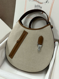 Hermès Beige Écru Toile and Gold Swift Arcon Bag Palladium Hardware Hermès Beige Écru Toile and Gold Swift Arcon Bag Palladium Hardware