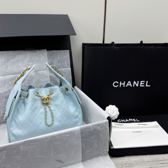 Chanel SPRING-SUMMER 2025   CHANEL 25 SMALL HANDBAG LIGHT BLUE